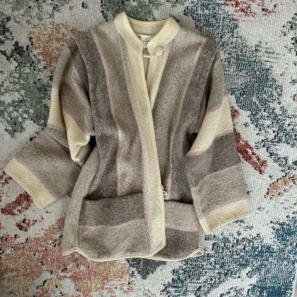 Vintage Berit Havre Vevstue Norway Women’s Pure Wool Coat Wide Sleeve size small - Picture 10 of 16
